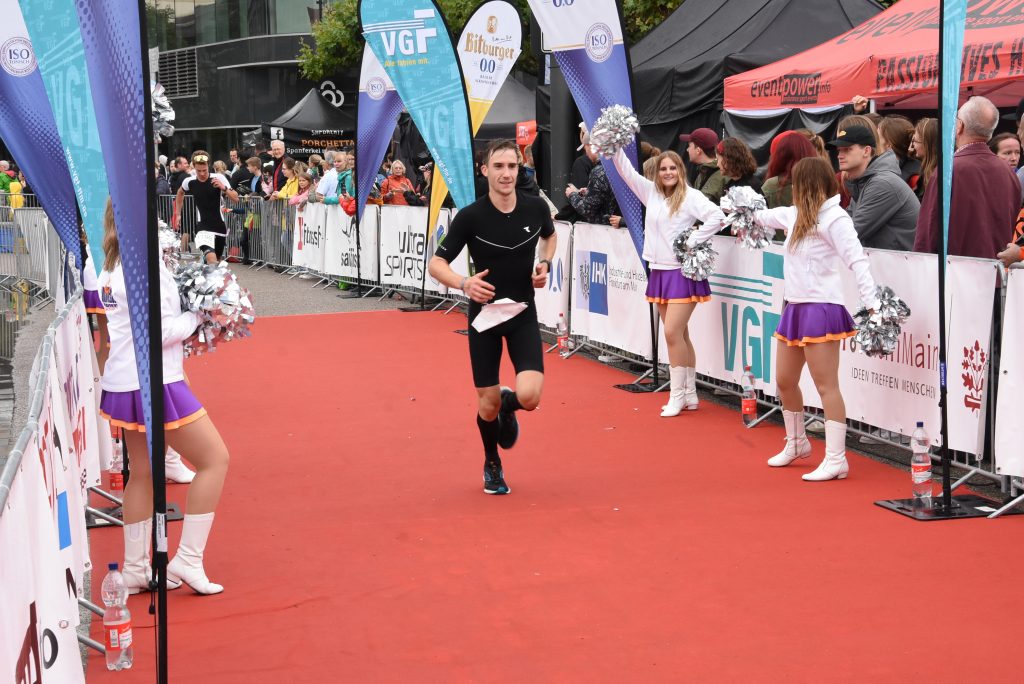 Bild von Triathlon Coach Philipp Fleckenstein beim City Triathlon Frankfurt am Main 